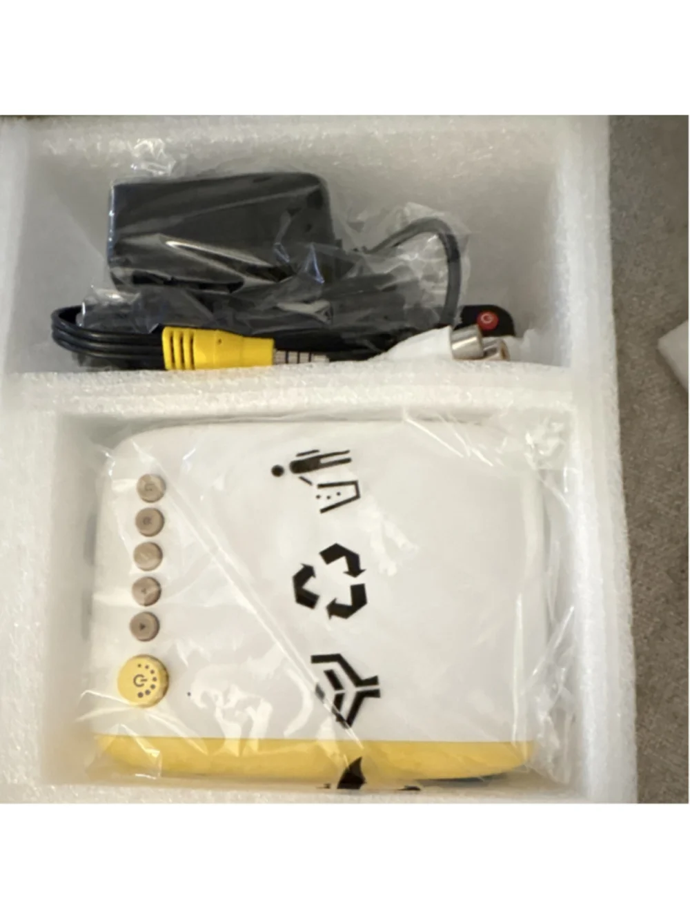 LED Projector LCD Portable Desktop White/Yellow w/ Remote, AV Cable, Adapter